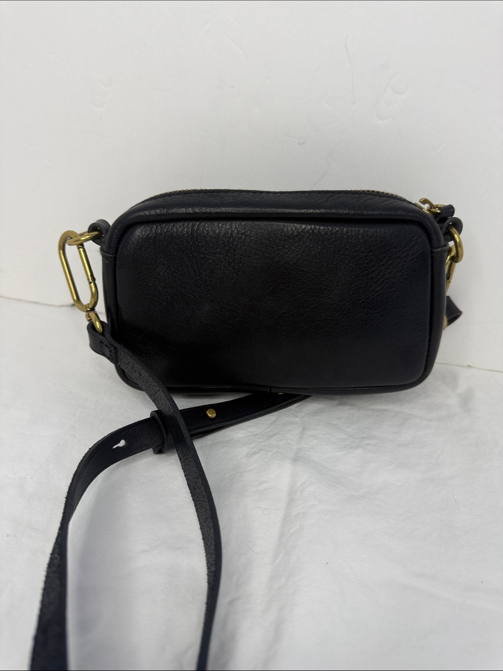 MadewellThe Leather Carabiner Mini Crossbody Bag - Picture 3 of 8